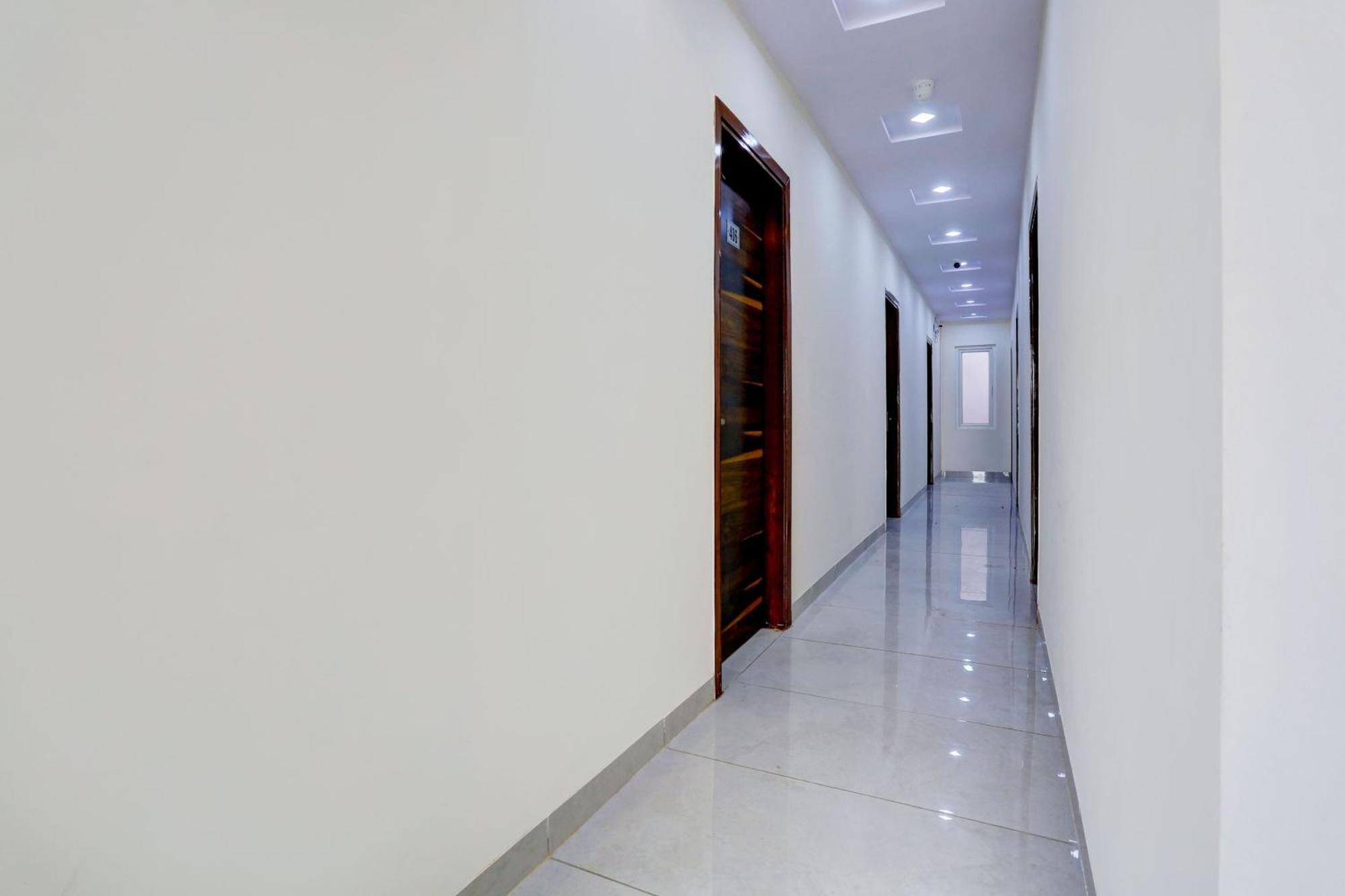 O Sunshine Hotel 3*