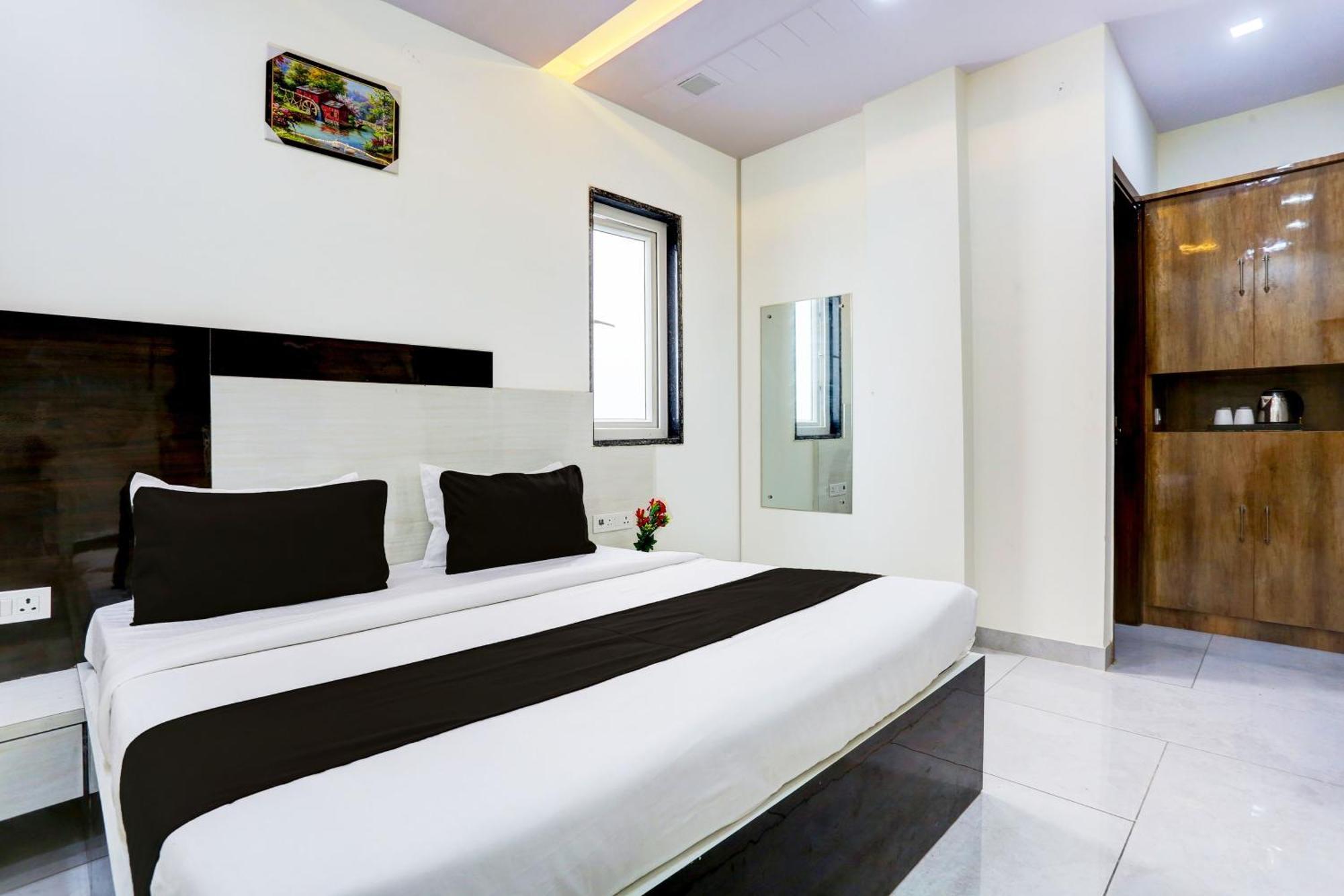 Hotel O Sunshine